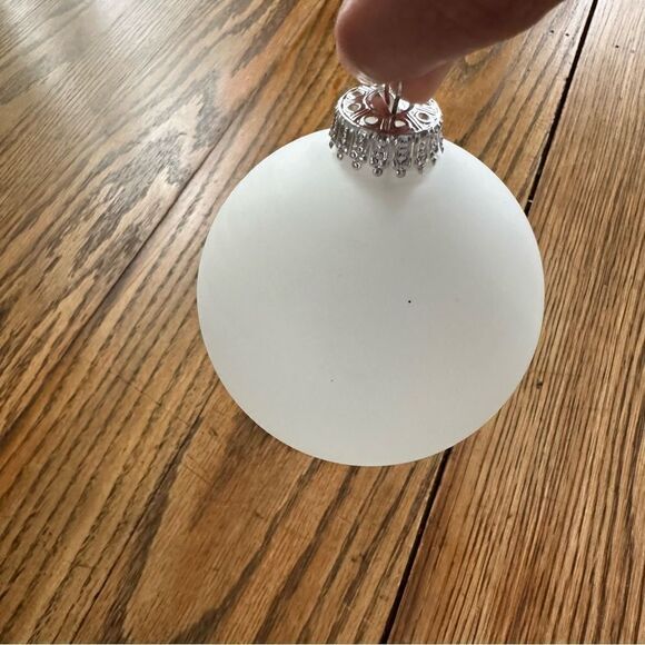 Heart Gifts by Teresa Inc. Hand Painted Ornament Expecting Parents To Be‎ - Picture 10 of 10